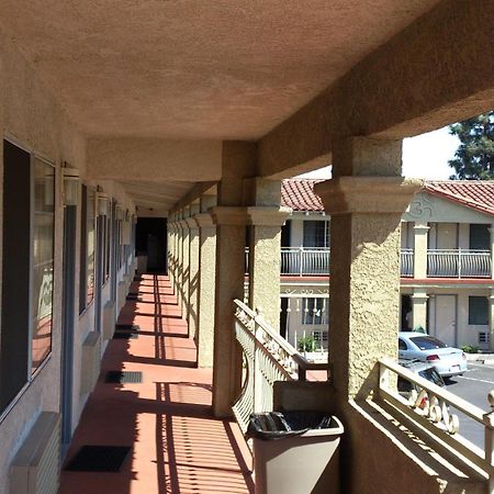 Santa Ana Travel Inn Exterior photo