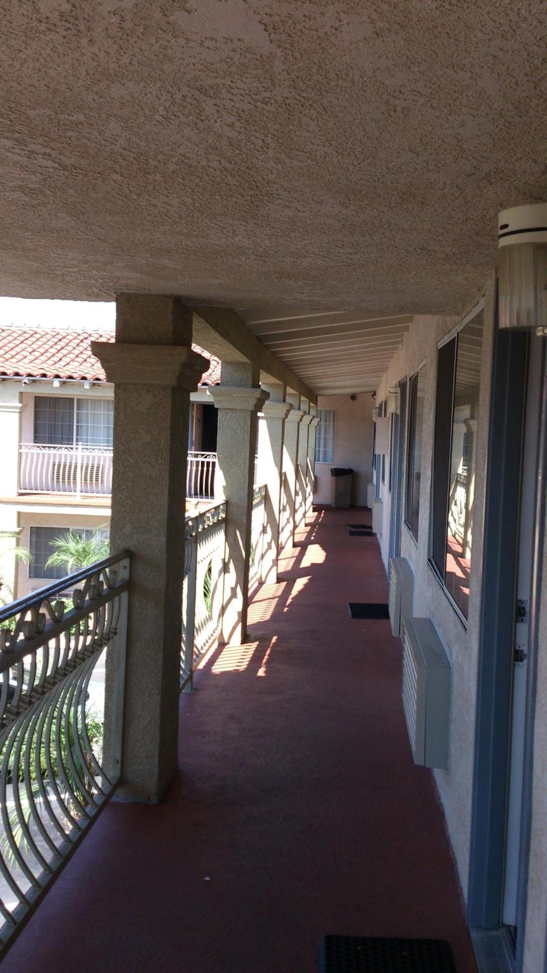 Santa Ana Travel Inn Exterior photo